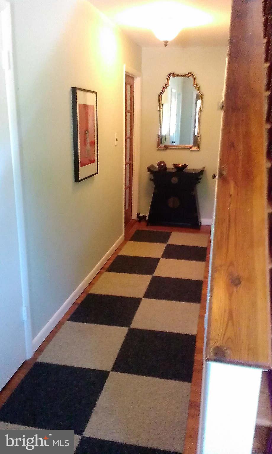5679 Wilson Road Marshall, VA 20115 - Photo 2 of 18 Entrance Hall