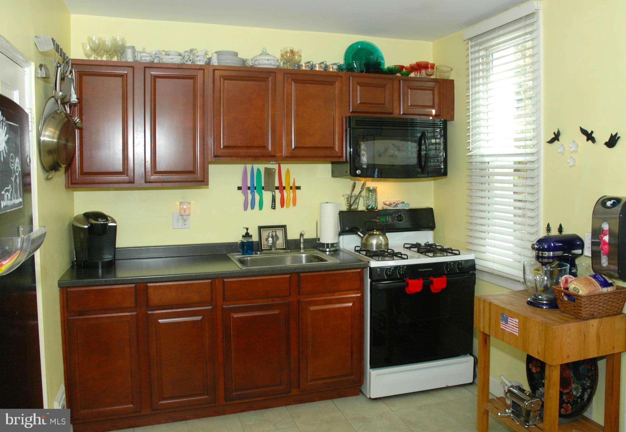 1645 Yakona Road Towson, MD 21286 - Photo 8 of 22 Kitchen