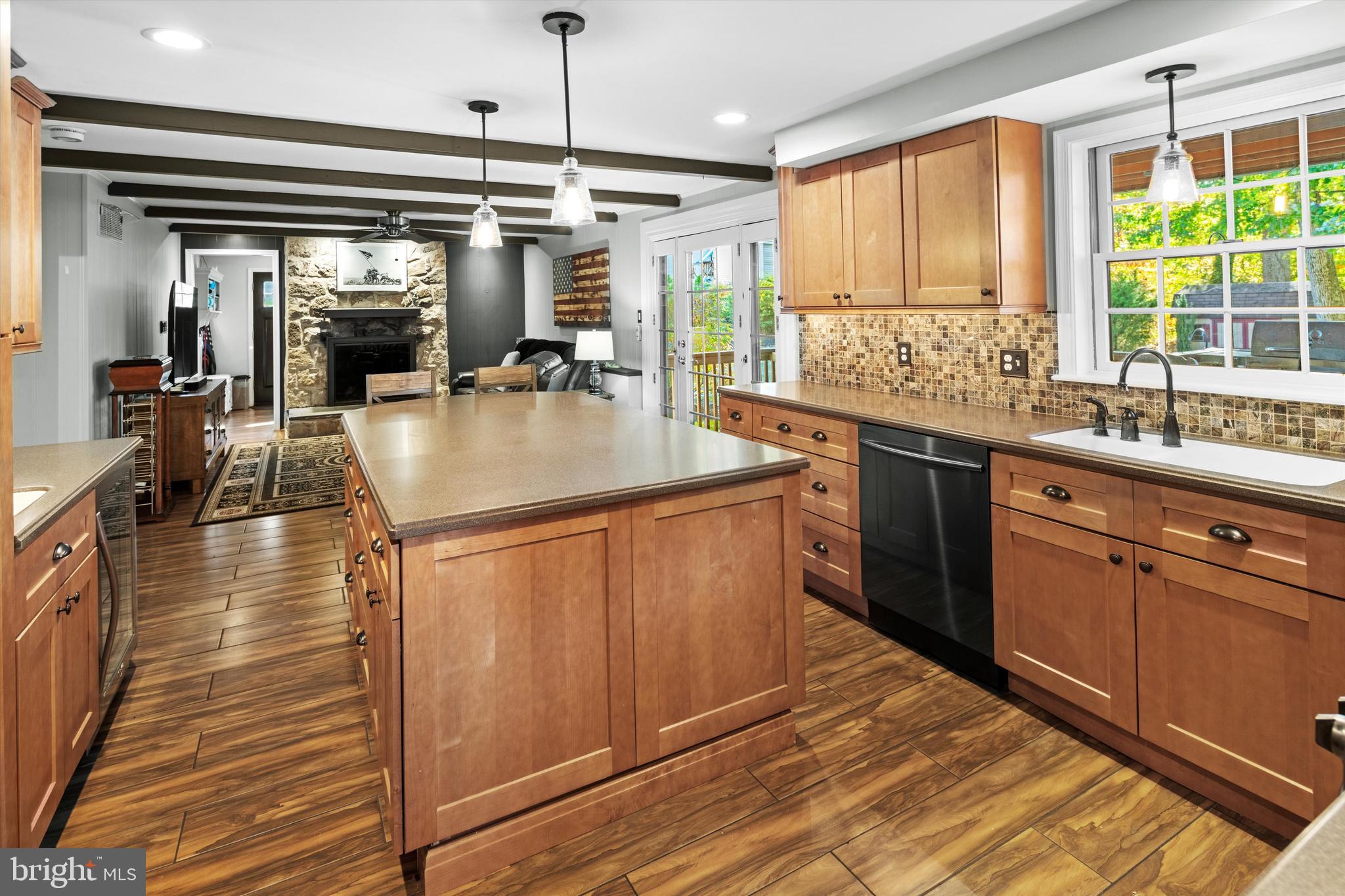 528 Ellis Road Havertown, PA 19083 - Photo 7 of 29