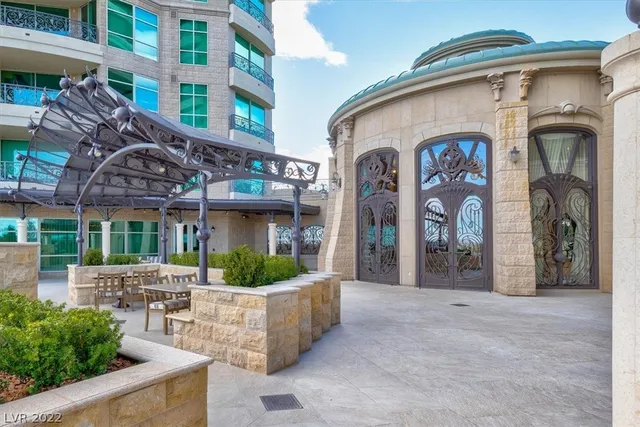 $1,999,987 | 9101 Alta Drive, Unit 204, Las Vegas, NV 89145