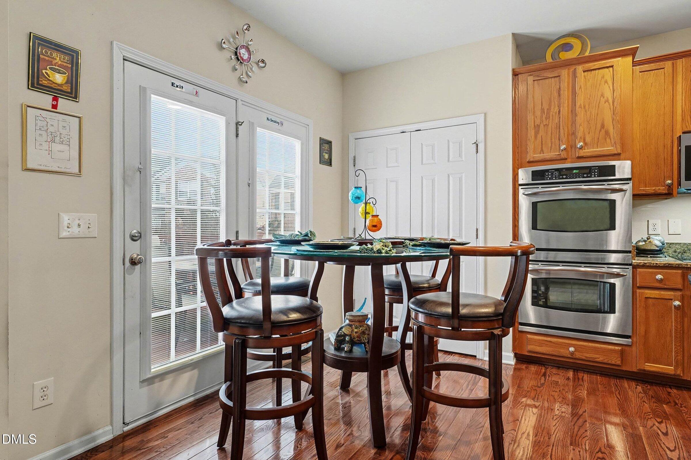 504 Thistlegate Trail Raleigh, NC 27610 - Photo 10 of 38 010_jam05094_563