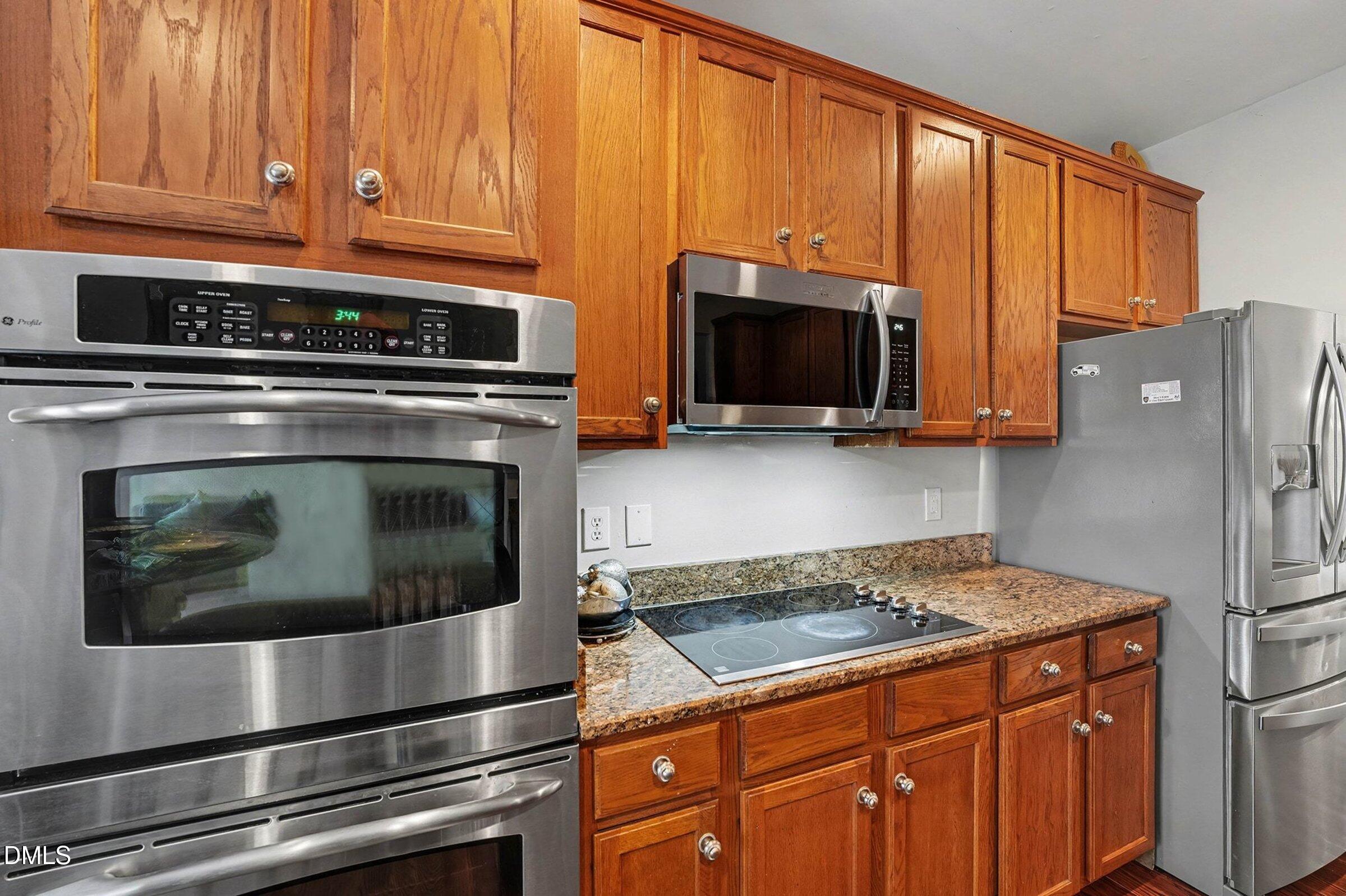 504 Thistlegate Trail Raleigh, NC 27610 - Photo 14 of 38 014_jam05114_145