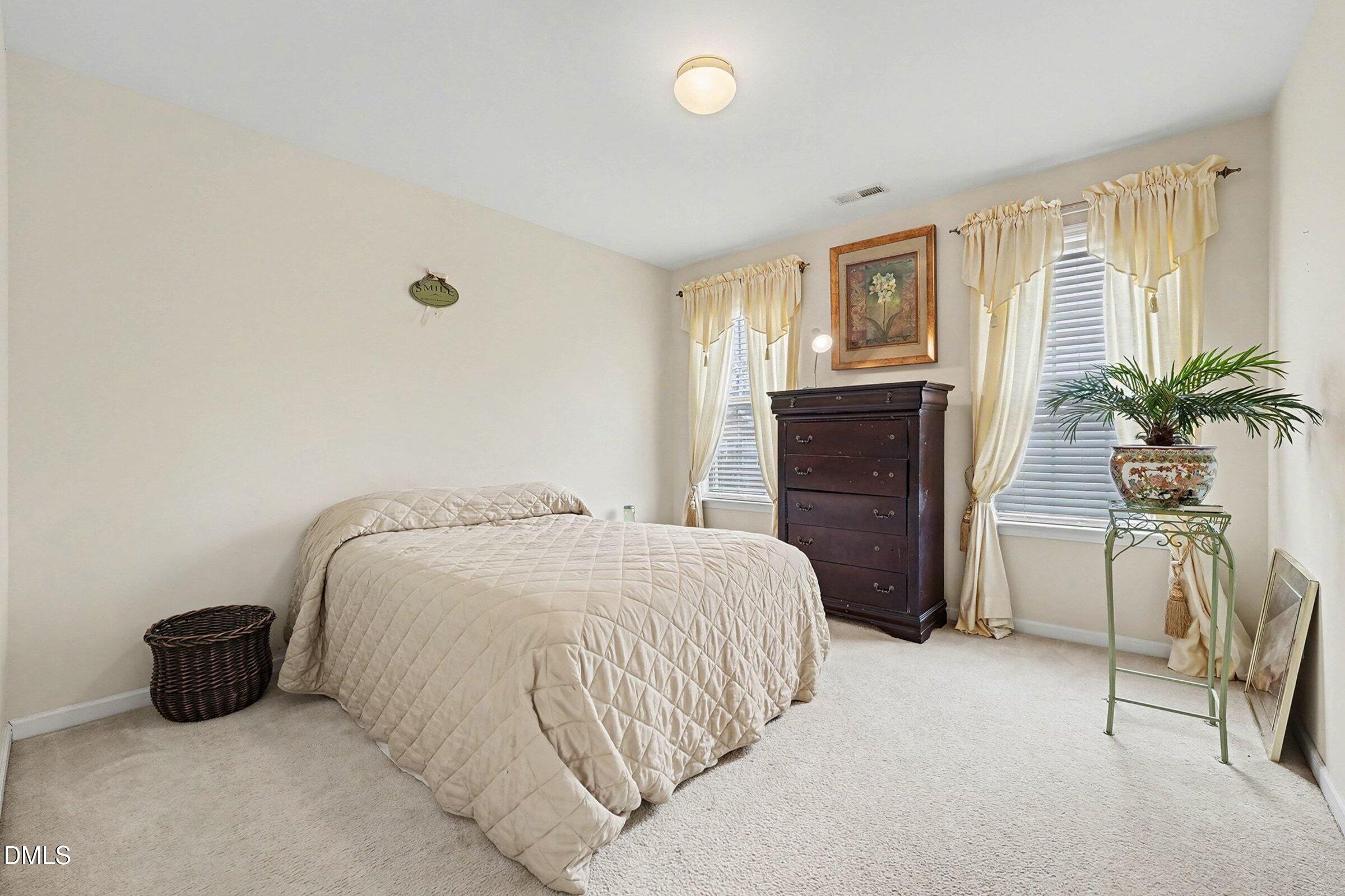 504 Thistlegate Trail Raleigh, NC 27610 - Photo 25 of 38 025_jam04979_615