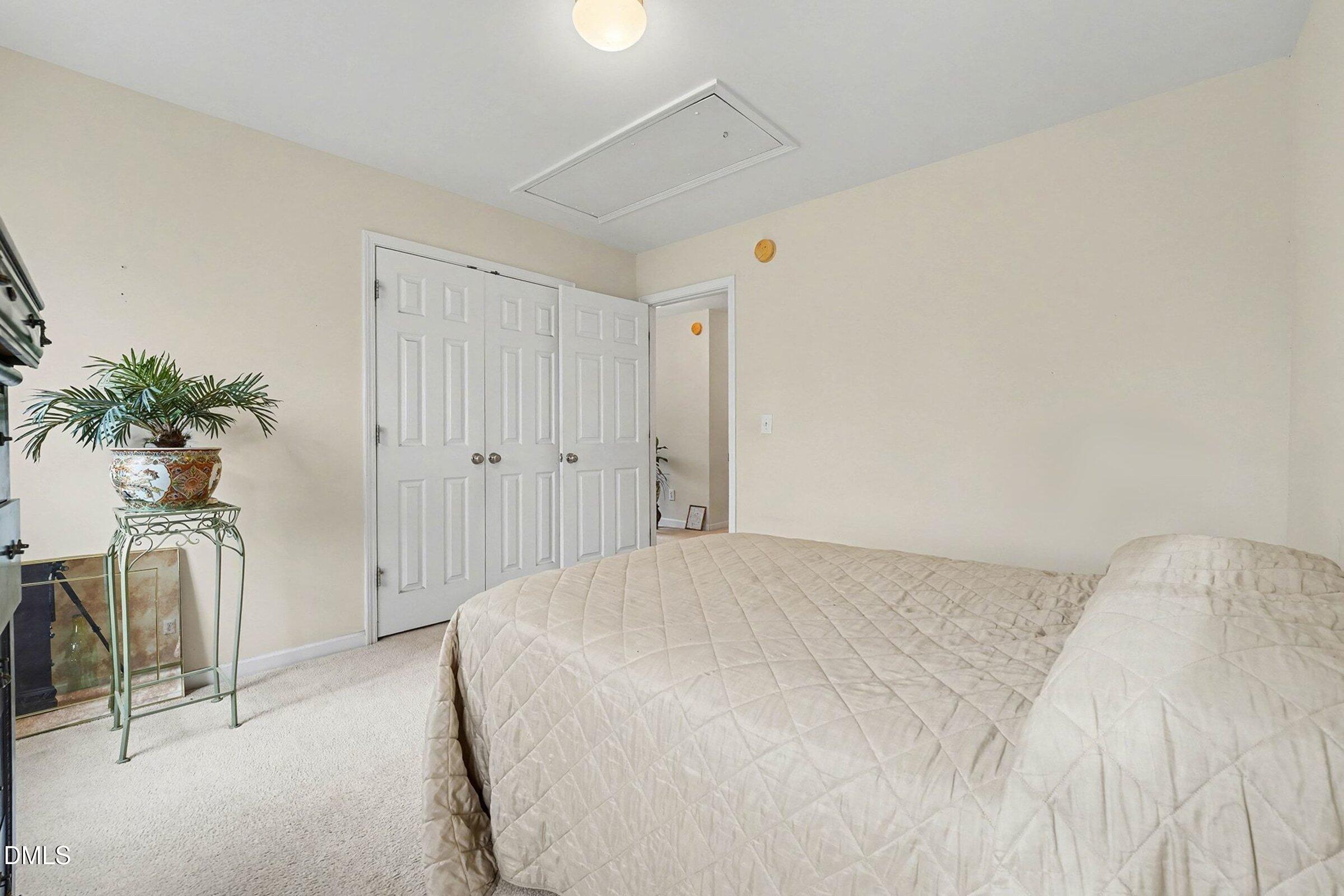 504 Thistlegate Trail Raleigh, NC 27610 - Photo 26 of 38 026_jam04983_557