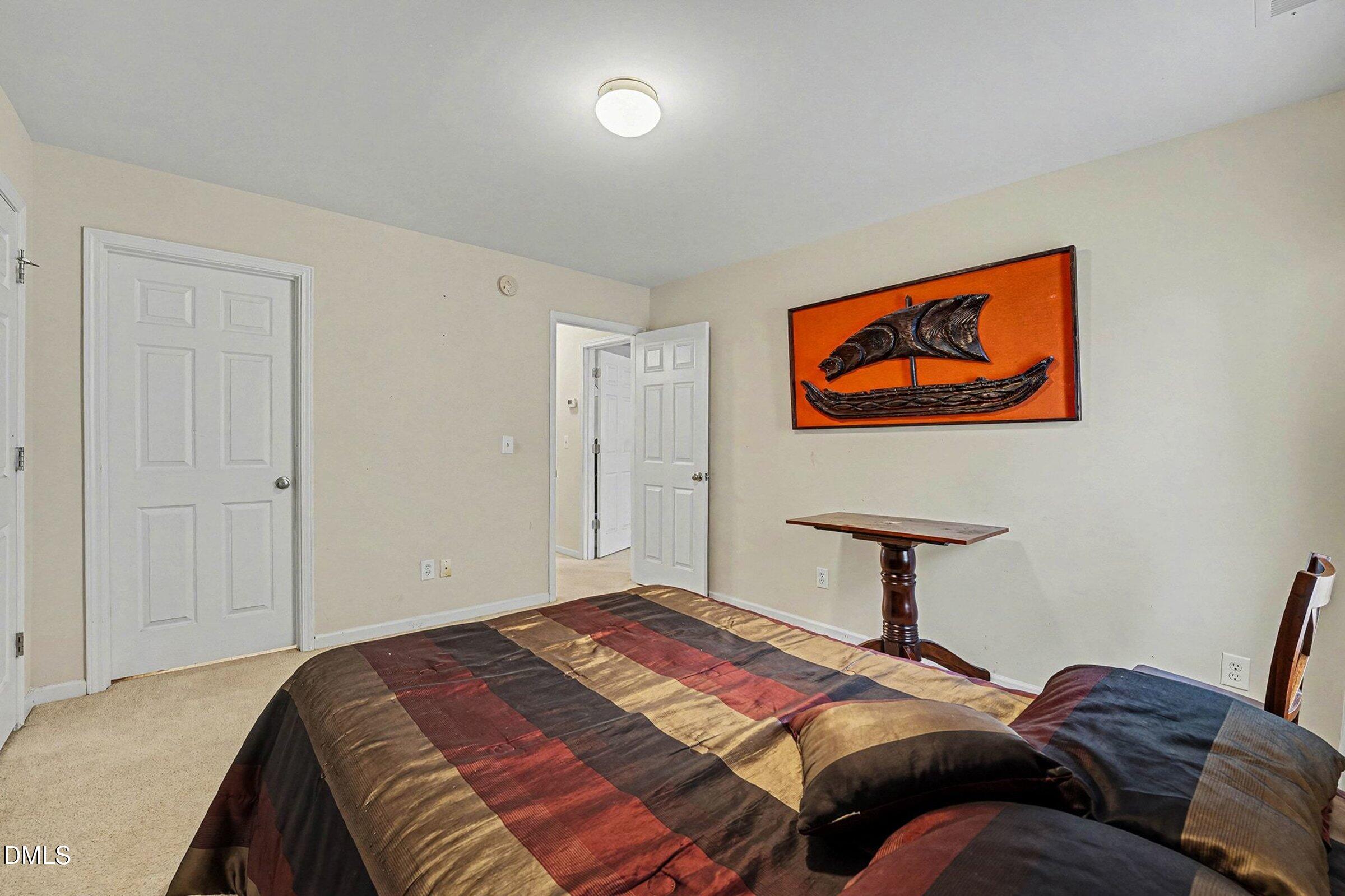 504 Thistlegate Trail Raleigh, NC 27610 - Photo 30 of 38 030_jam05019_207