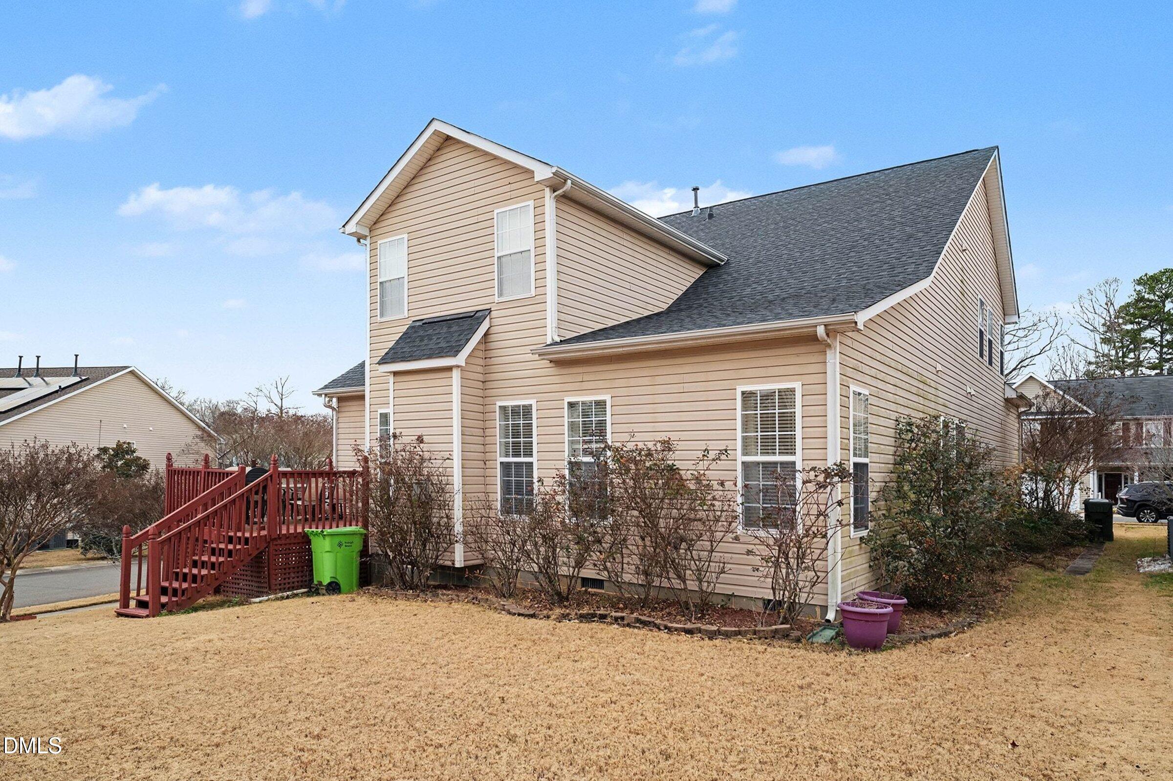 504 Thistlegate Trail Raleigh, NC 27610 - Photo 36 of 38 036_jam05126_537