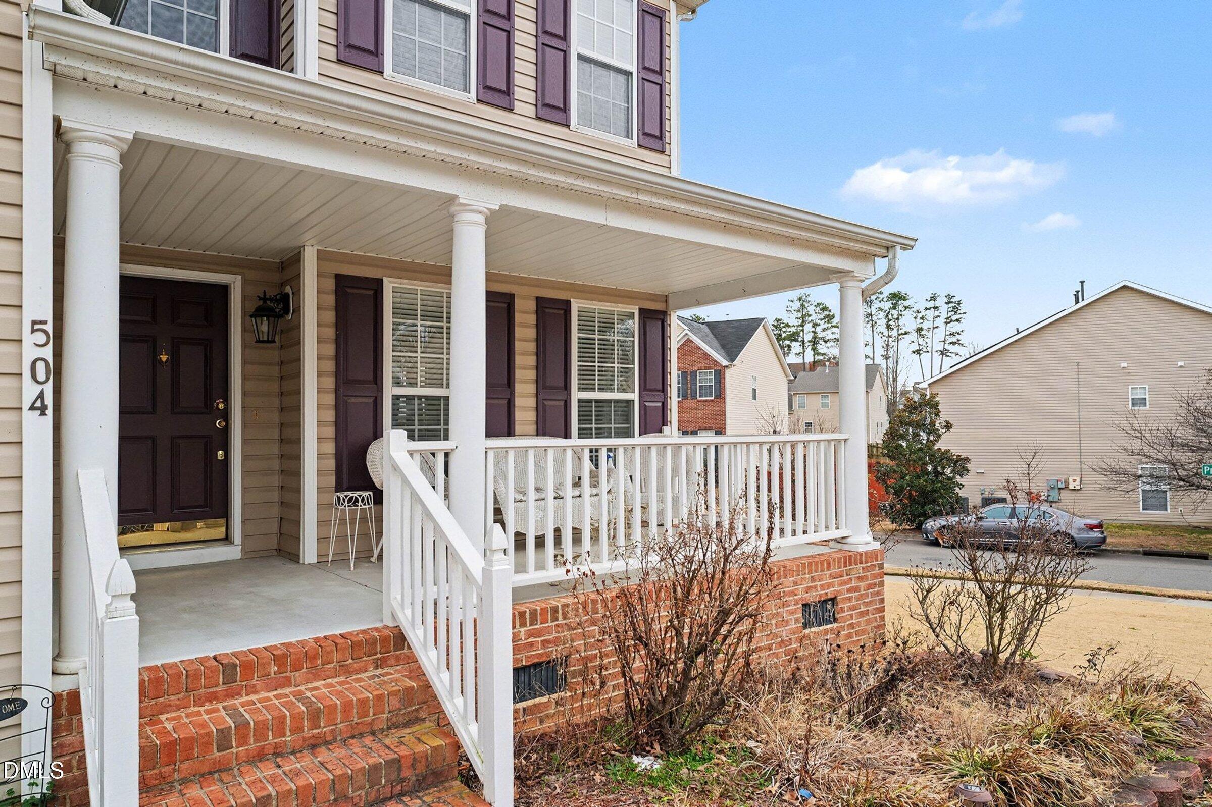 504 Thistlegate Trail Raleigh, NC 27610 - Photo 5 of 38 005_jam05122_987