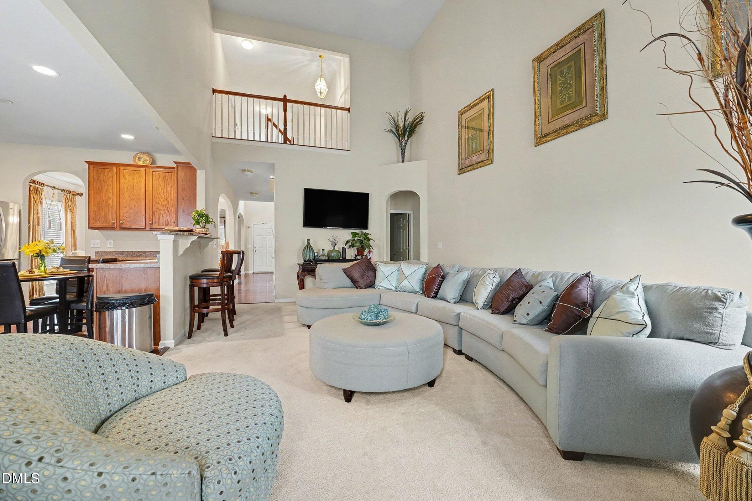 504 Thistlegate Trail Raleigh, NC 27610 - Photo 7 of 38 007_jam05089_415