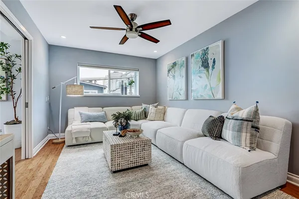 $2,850,000 | 320 31st Street, Manhattan Beach, CA 90266