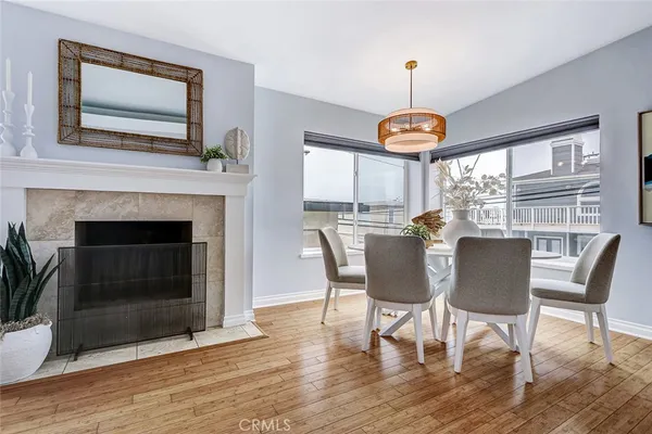 $2,850,000 | 320 31st Street, Manhattan Beach, CA 90266