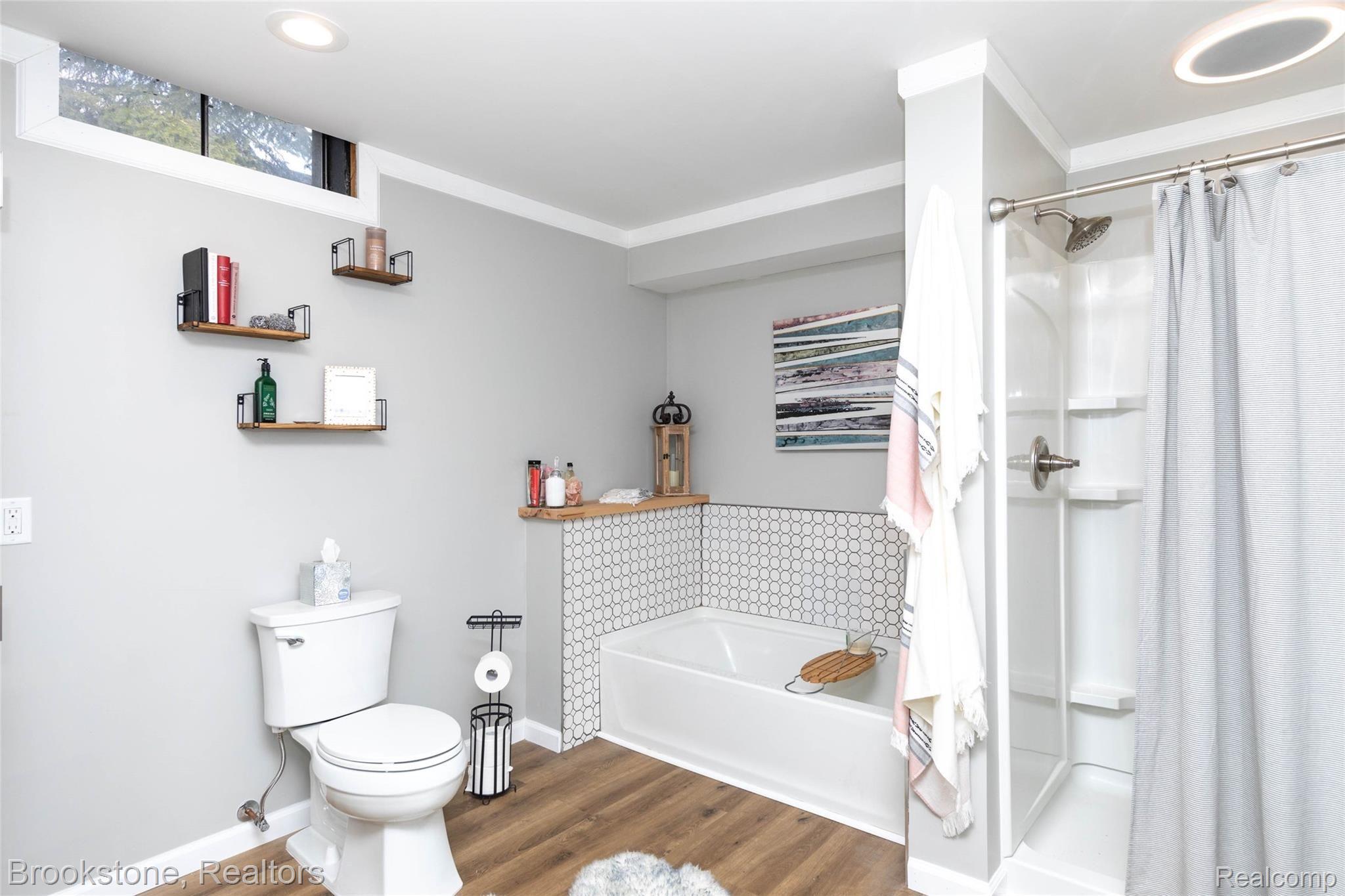2909 Alexander Street Rochester, MI 48309 - Photo 23 of 27 Full Bath w dedicated shower and glam tub in Finished Lower Level