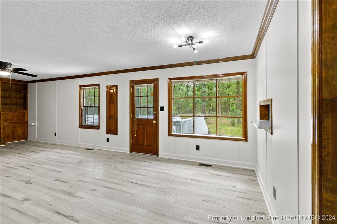 1833 Dunn Road Fayetteville, NC 28312 - Photo 13 of 38 Gallery Image 13