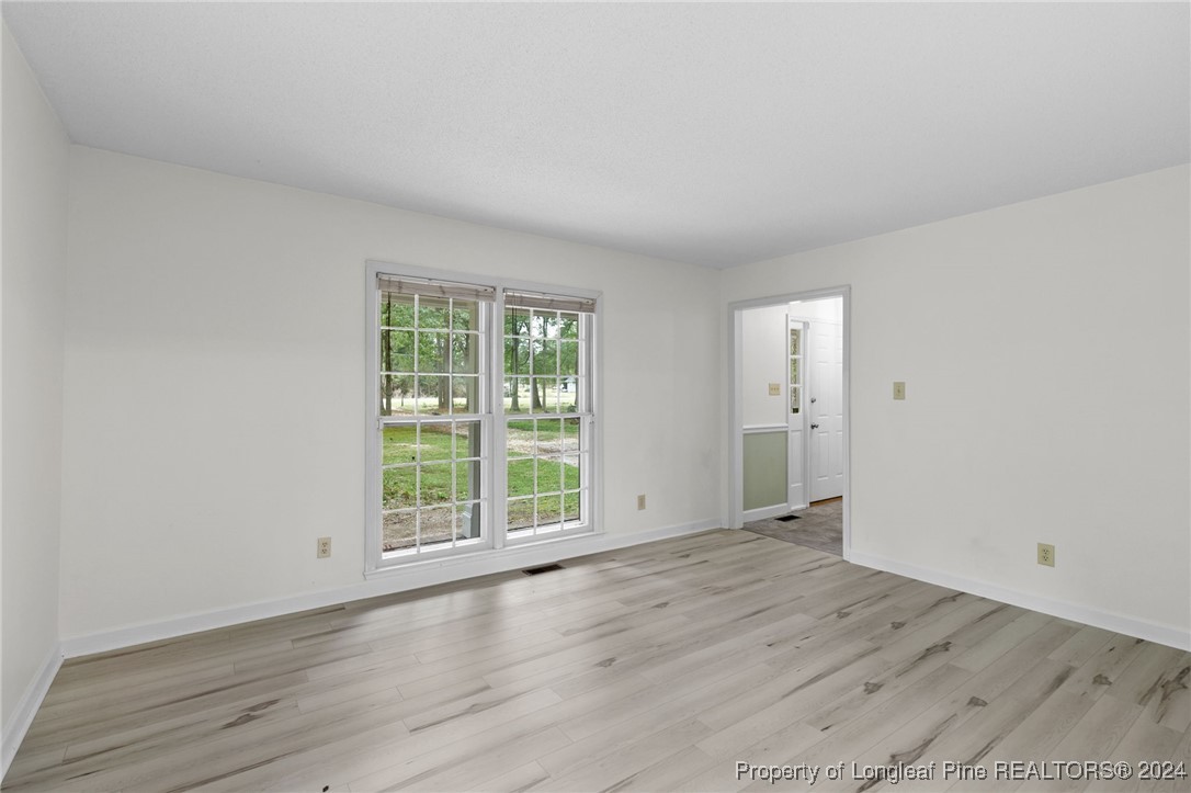 1833 Dunn Road Fayetteville, NC 28312 - Photo 9 of 38 Gallery Image 9