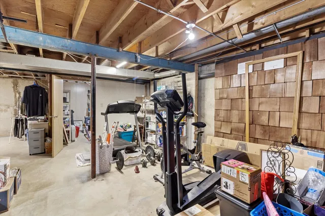 a view of a storage & utility room