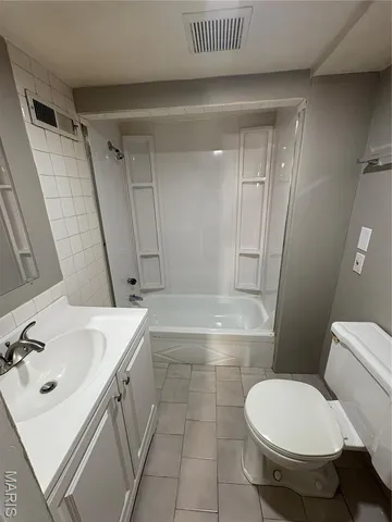 $209,900 | 3217 Krem Avenue, St. Ann, MO 63074