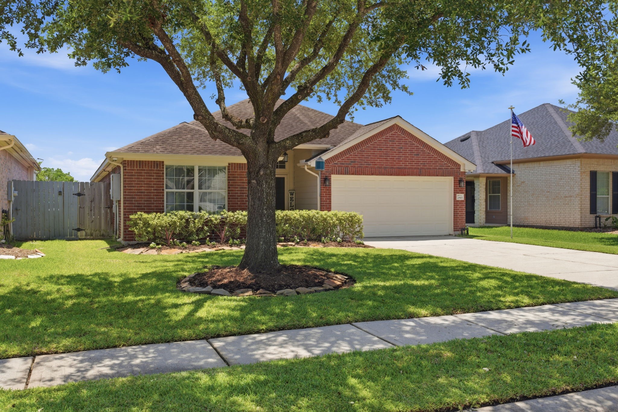 20515 Spring Bluff Lane Spring, TX 77388 - Photo 3 of 33