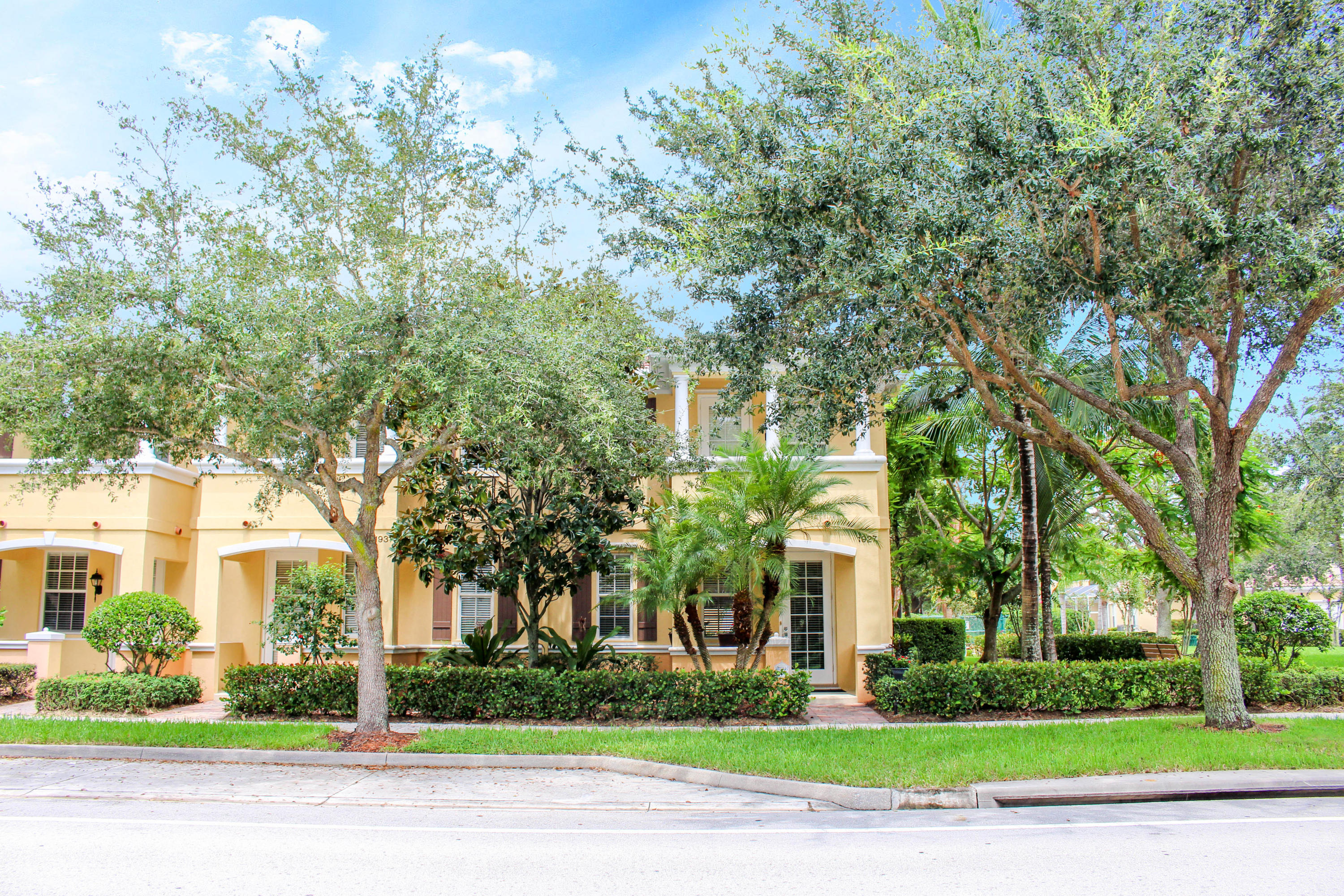 1927 Frederick Small Road Jupiter, FL 33458 - Photo 32 of 42 IMG_5630