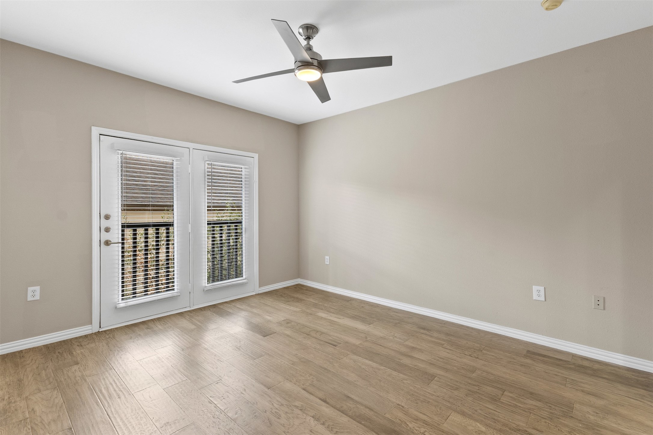 2400 McCue Road, Unit 312 Houston, TX 77056 - Photo 10 of 30 Gallery Image 10