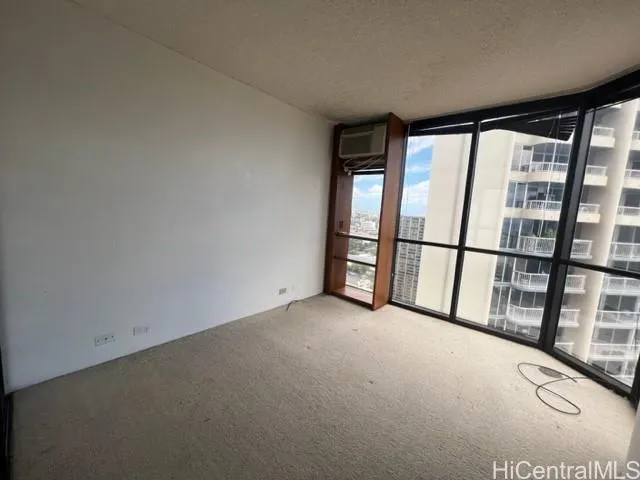 $2,700 | 60 North Beretania Street, Unit 3508, Honolulu, HI 96817