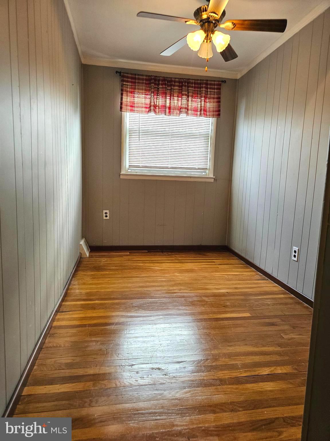 950 Grant Road Folcroft, PA 19032 - Photo 27 of 40 Bedroom-2