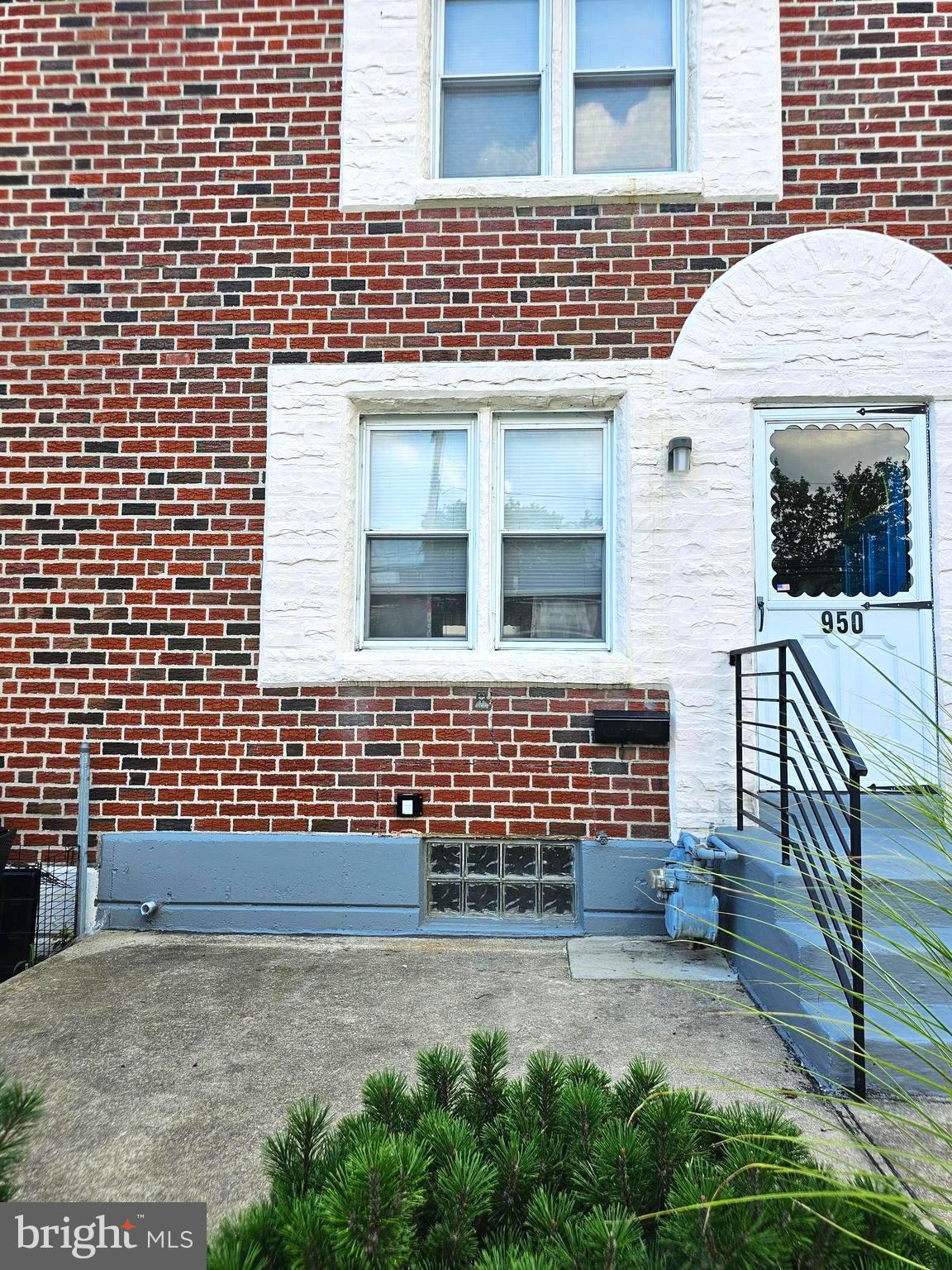 950 Grant Road Folcroft, PA 19032 - Photo 7 of 40 Exterior Front