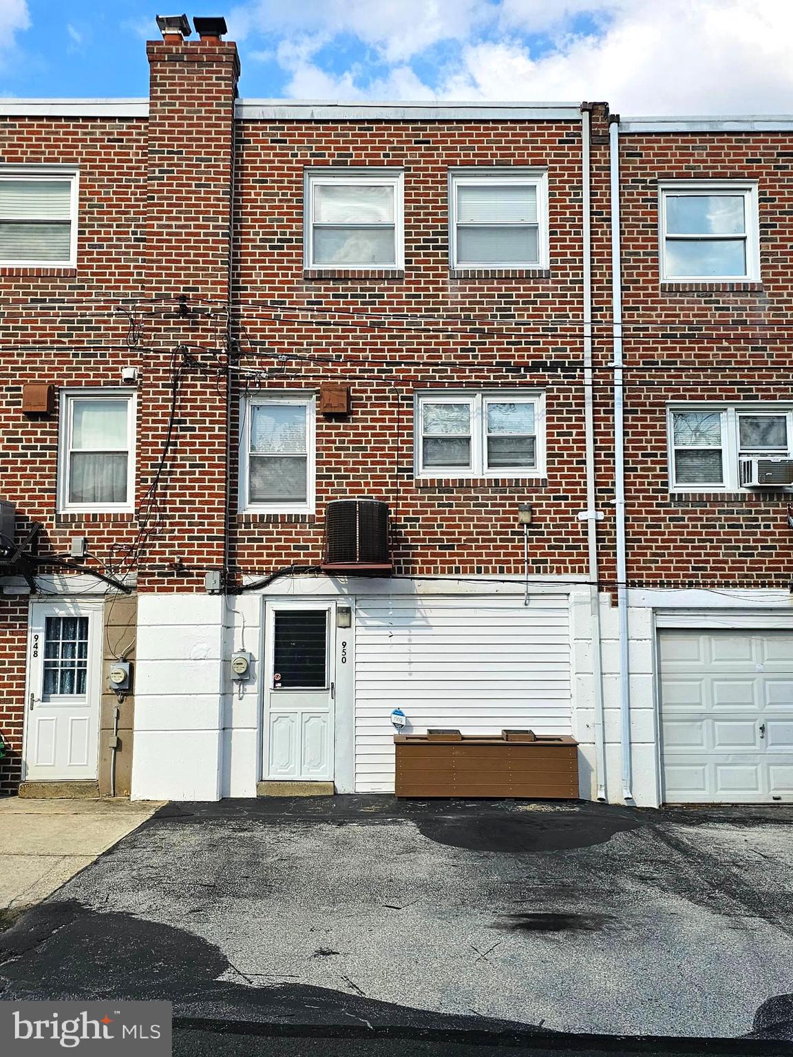 950 Grant Road Folcroft, PA 19032 - Photo 8 of 40 Exterior Rear with off
street parking