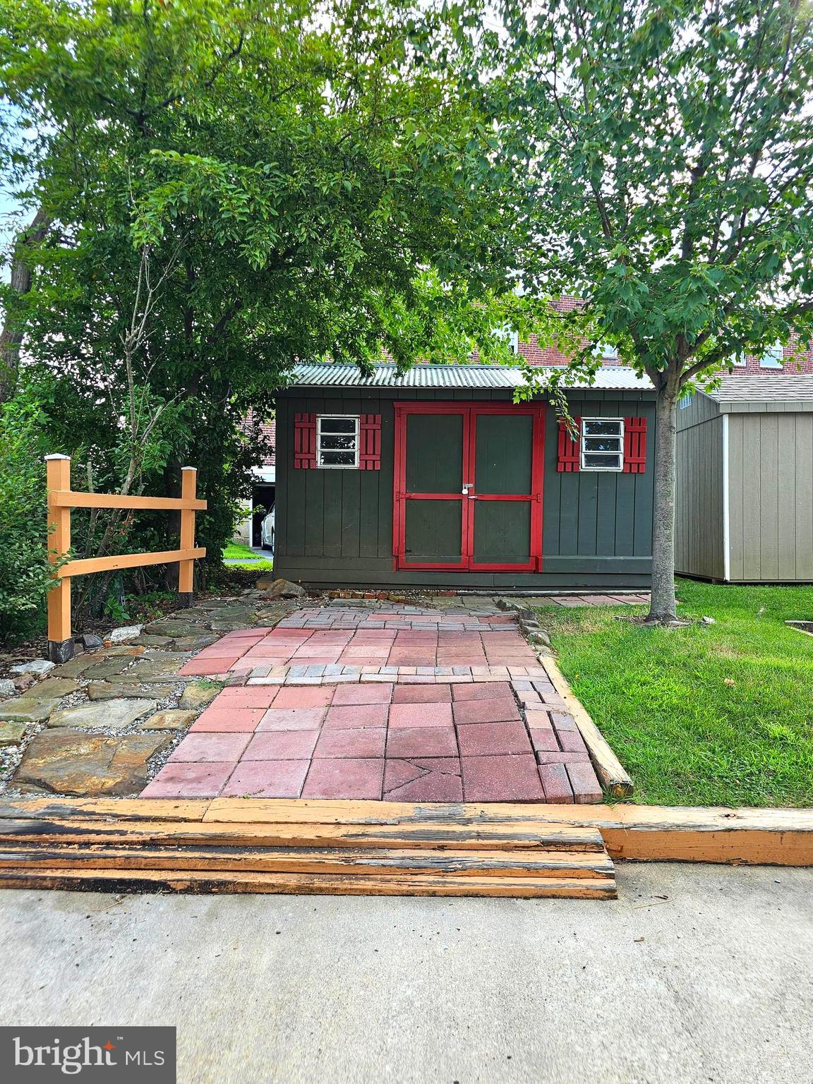 950 Grant Road Folcroft, PA 19032 - Photo 9 of 40 off street Parking