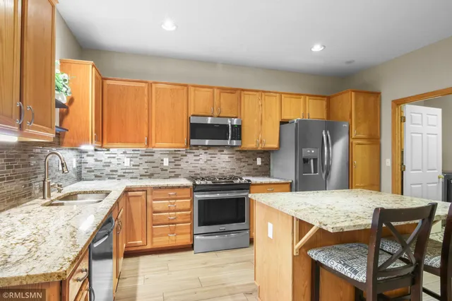 $299,900 | 19764 Canary Path, Farmington, MN 55024