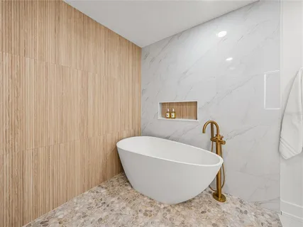 $749,500 | 6709 Cardinal Drive South, St. Petersburg, FL 33707