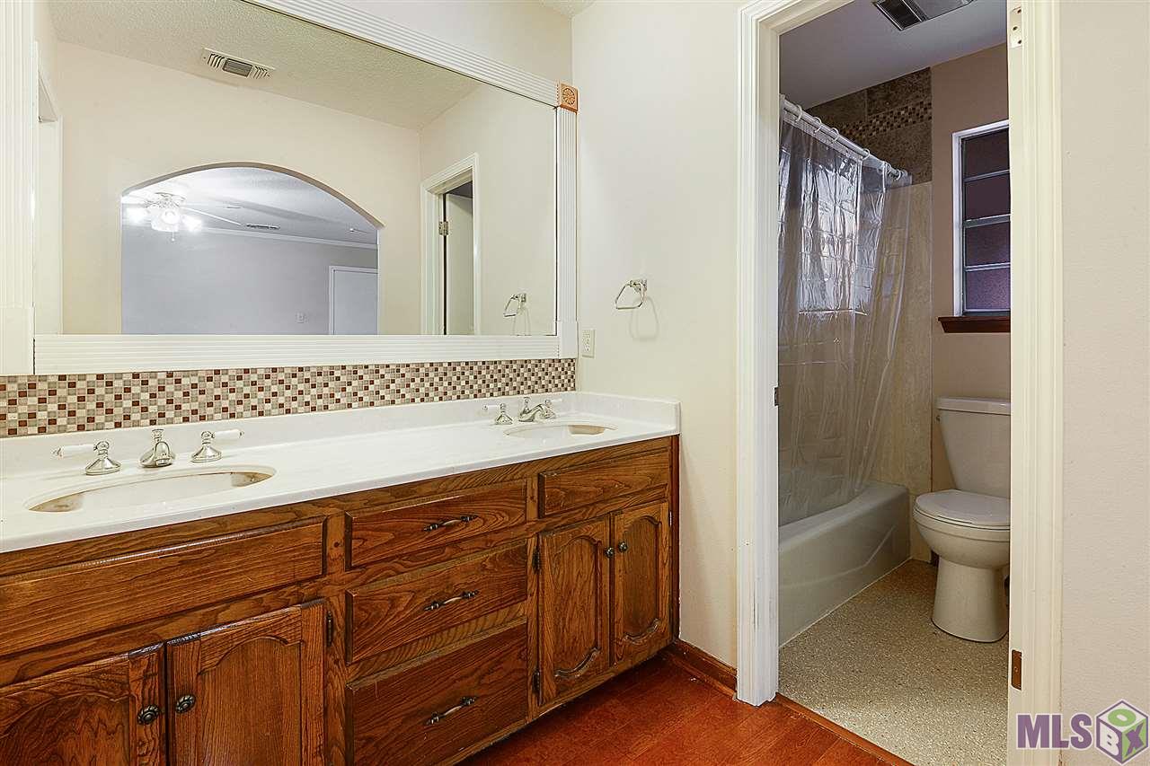 5342 Hickory Ridge Boulevard Baton Rouge, LA 70817 - Photo 11 of 15 Gallery Image 11