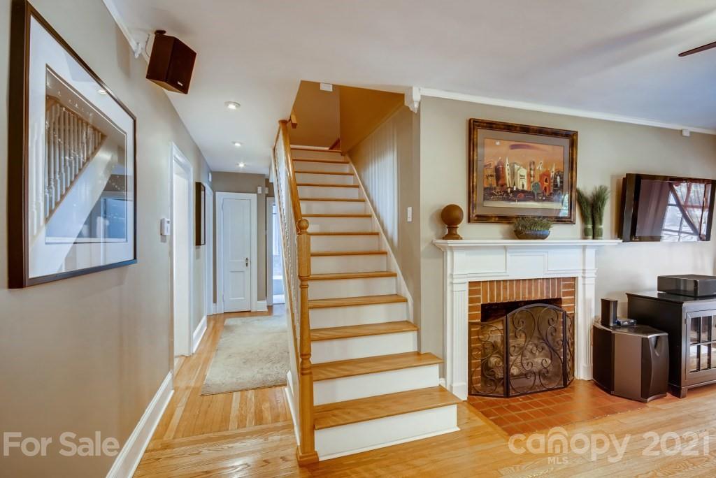 309 Marsh Road Charlotte, NC 28209 - Photo 15 of 23 Gallery Image 15