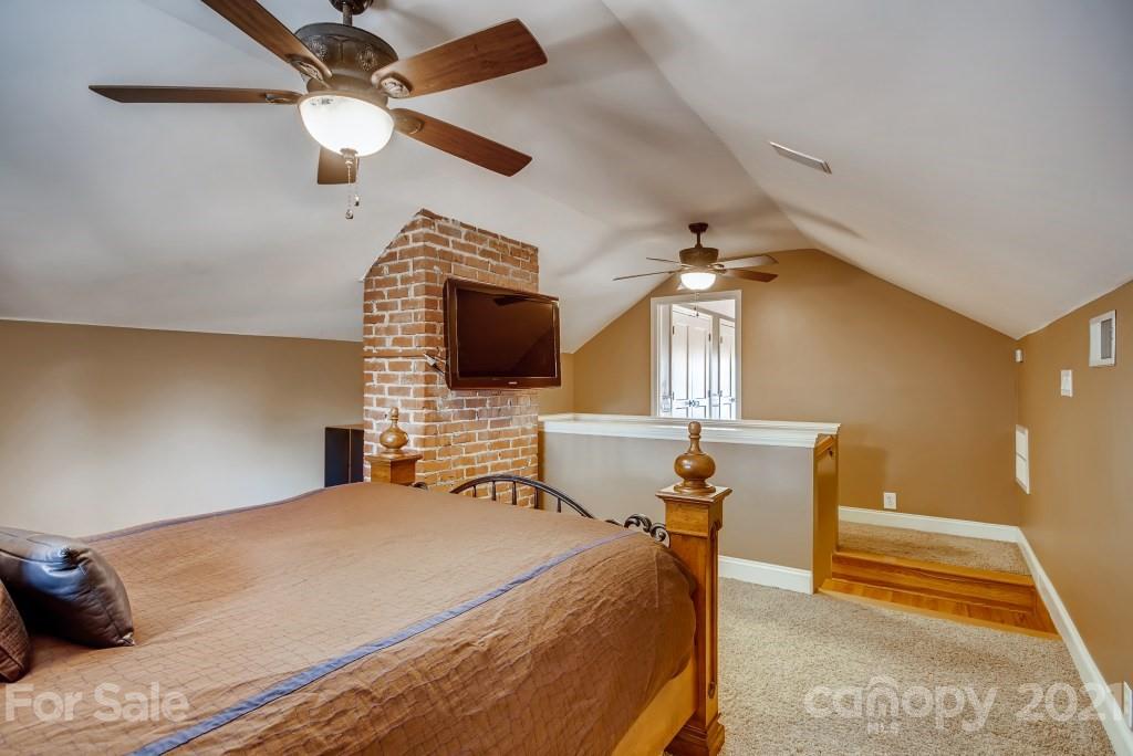 309 Marsh Road Charlotte, NC 28209 - Photo 17 of 23 Gallery Image 17