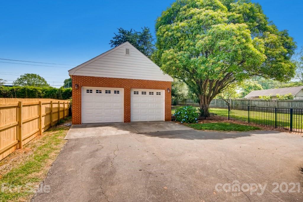 309 Marsh Road Charlotte, NC 28209 - Photo 23 of 23 Gallery Image 23
