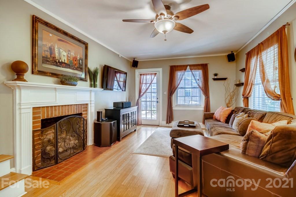 309 Marsh Road Charlotte, NC 28209 - Photo 4 of 23 Gallery Image 4