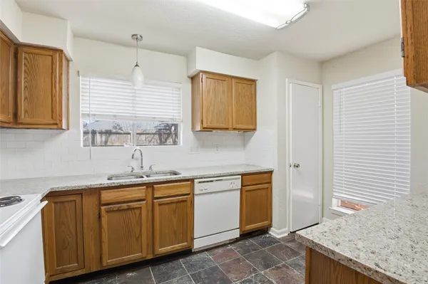 $1,695 | 4922 Temple Bell Drive, Spring, TX 77388