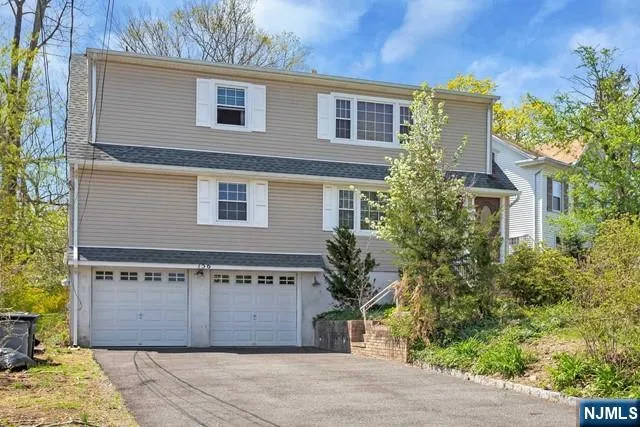 $2,800 | 156 Bank Street, Midland Park, NJ 07432