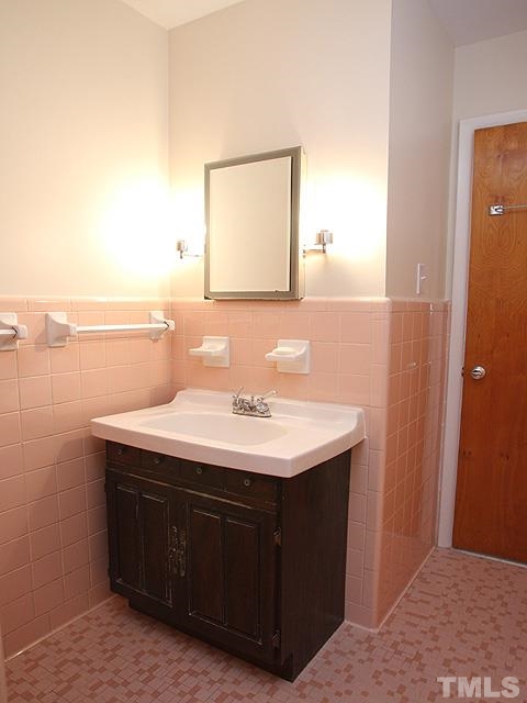 3609 Garner Road Raleigh, NC 27610 - Photo 9 of 13