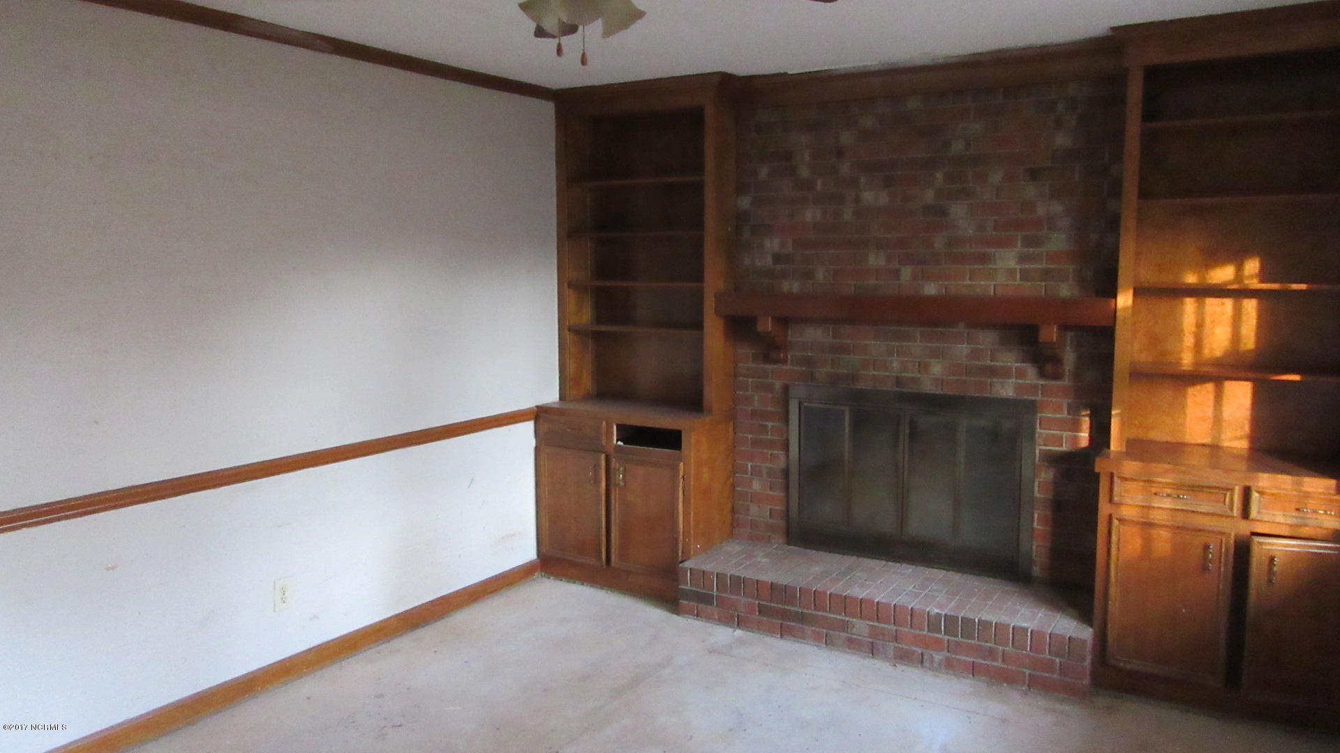 46 LIVINGROOM