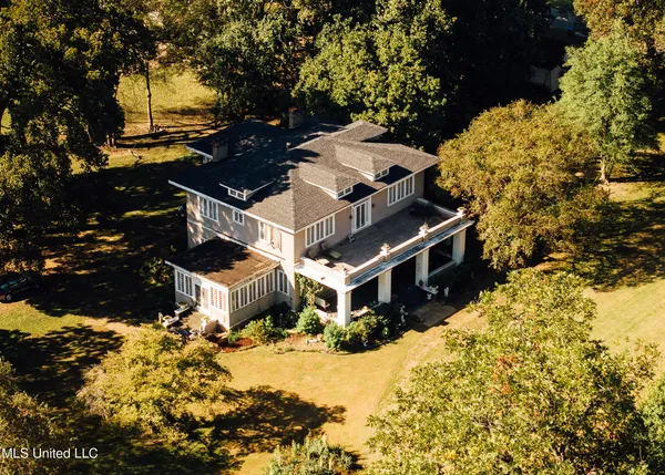 $275,000 | 300 Elizabeth Street, Rosedale, MS 38769