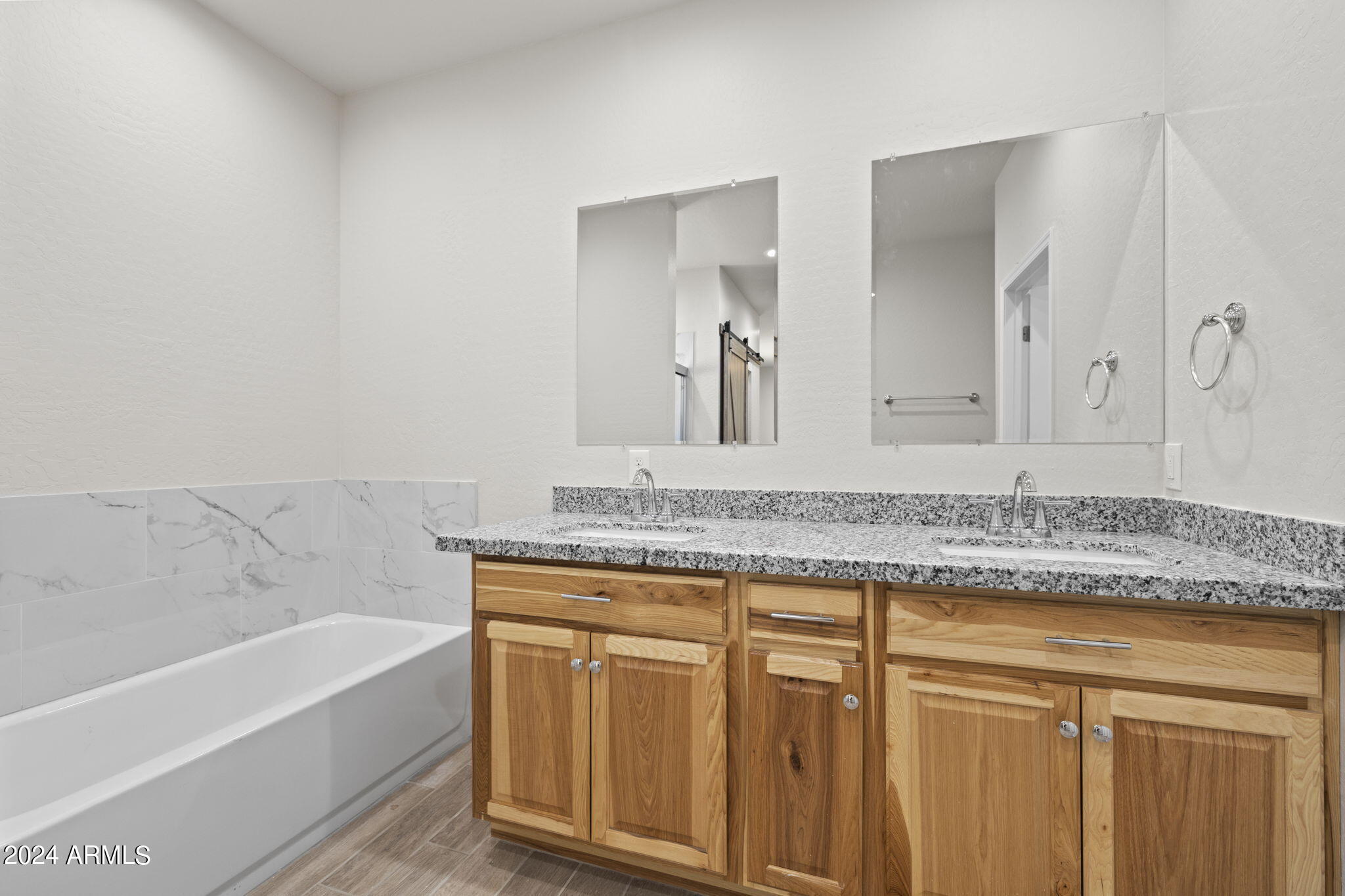14521 East Ridge Way Dewey, AZ 86327 - Photo 22 of 51 31-web-or-mls-R27A3676