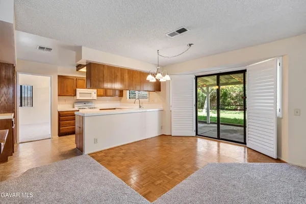 $509,900 | 2859 West Ave J 9, Lancaster, CA 93536