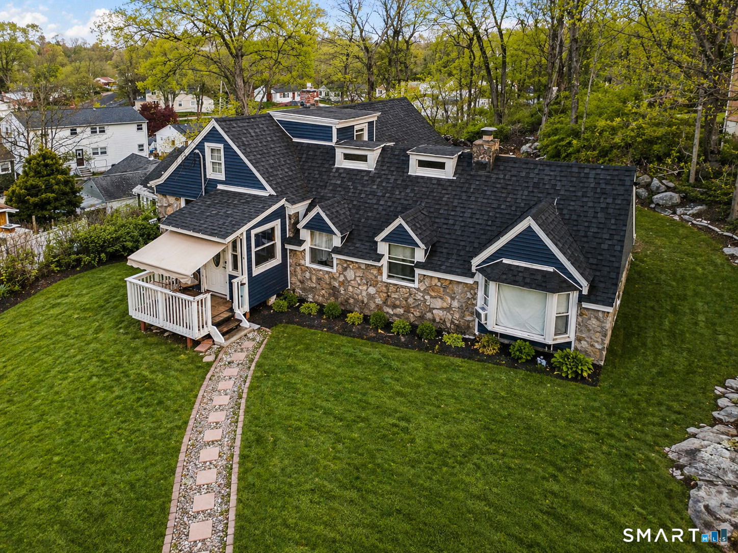 1183 Old Town Road Bridgeport, CT 06606 - Photo 4 of 28