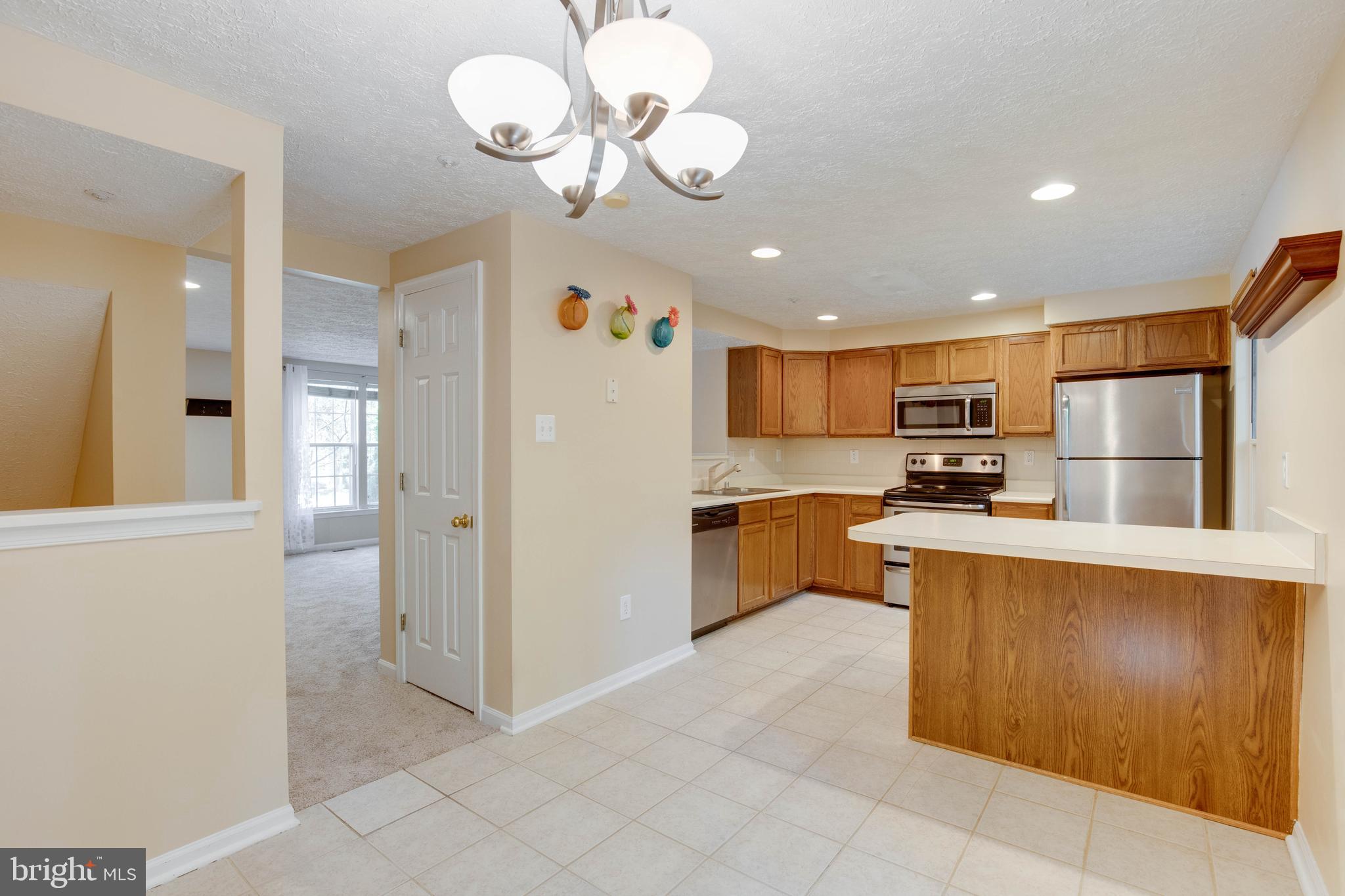 8117 Ellen Way Savage, MD 20763 - Photo 11 of 48