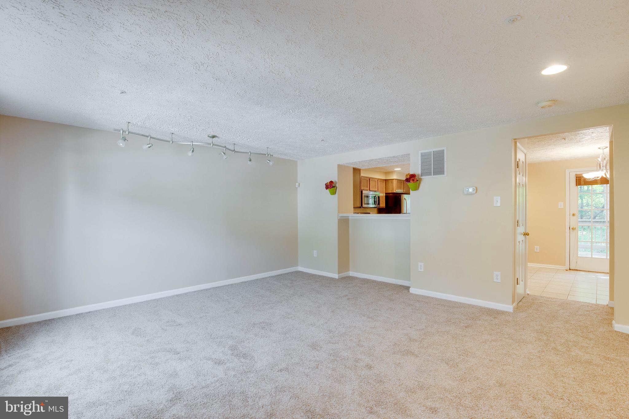 8117 Ellen Way Savage, MD 20763 - Photo 7 of 48