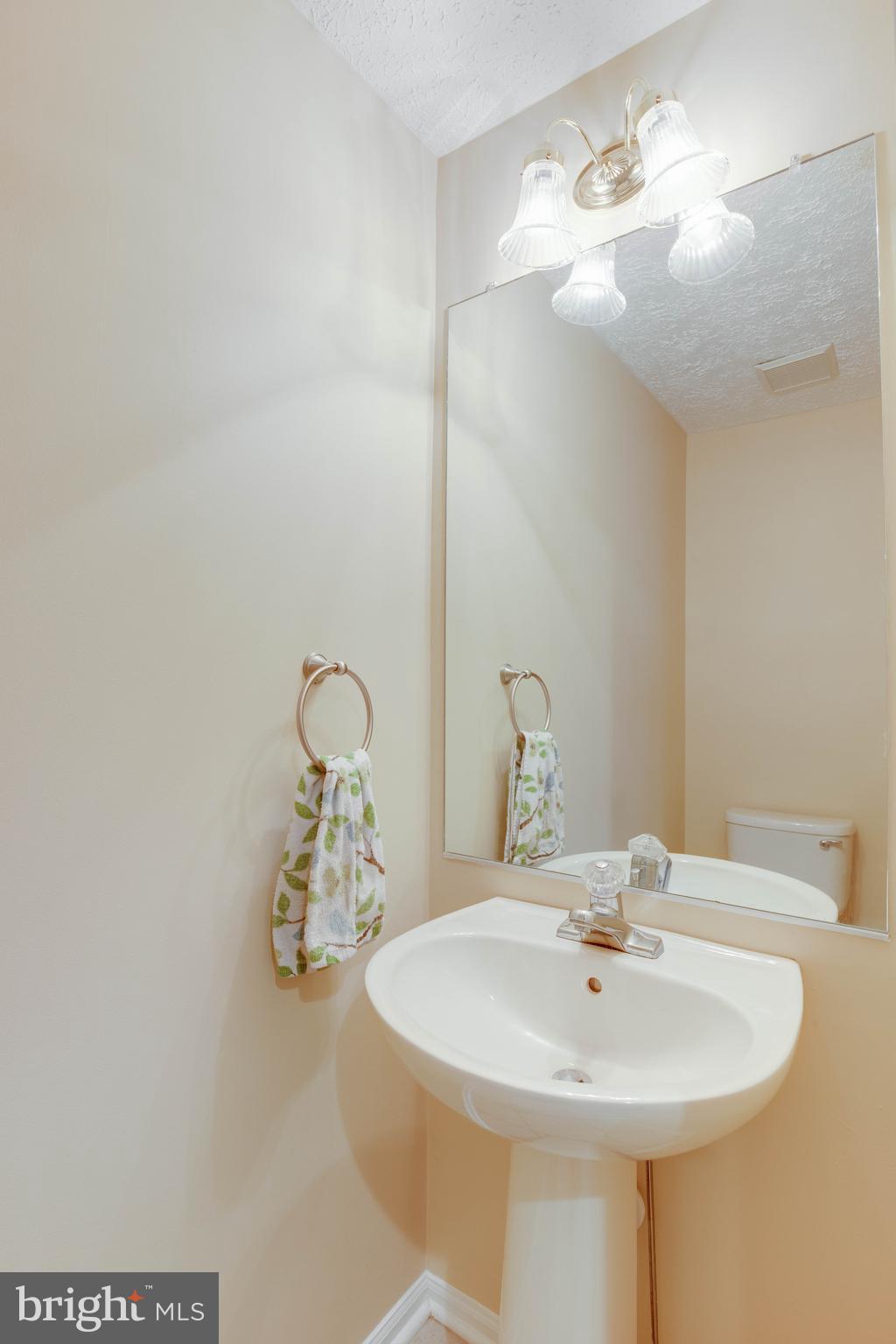 8117 Ellen Way Savage, MD 20763 - Photo 10 of 48