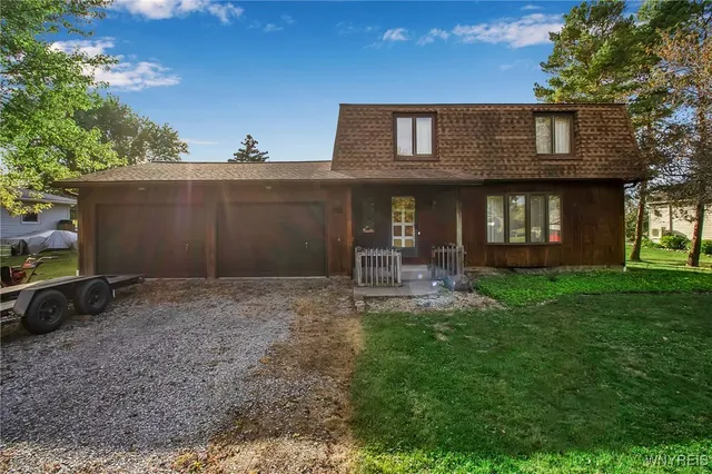 $329,000 | 1100 Town Line Road, Lancaster, NY 14004