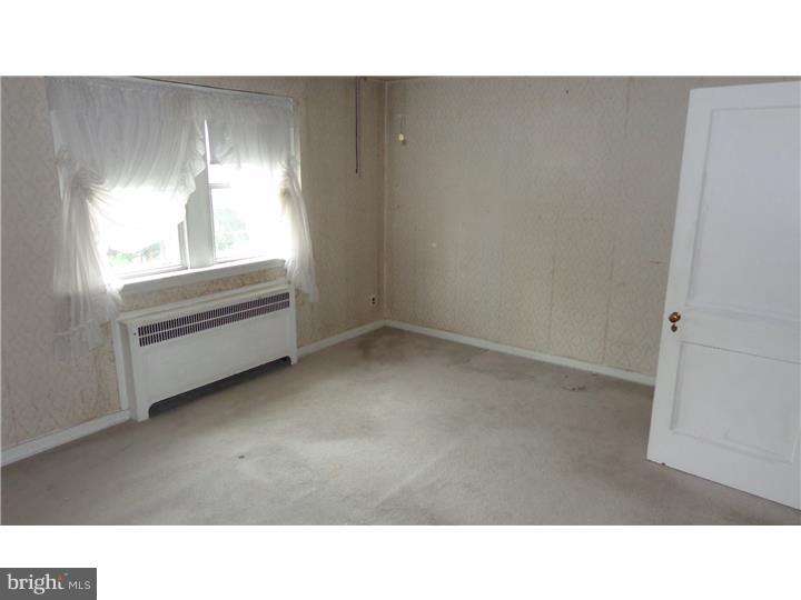 255 Margate Road Upper Darby, PA 19082 - Photo 16 of 25 Master Bedroom