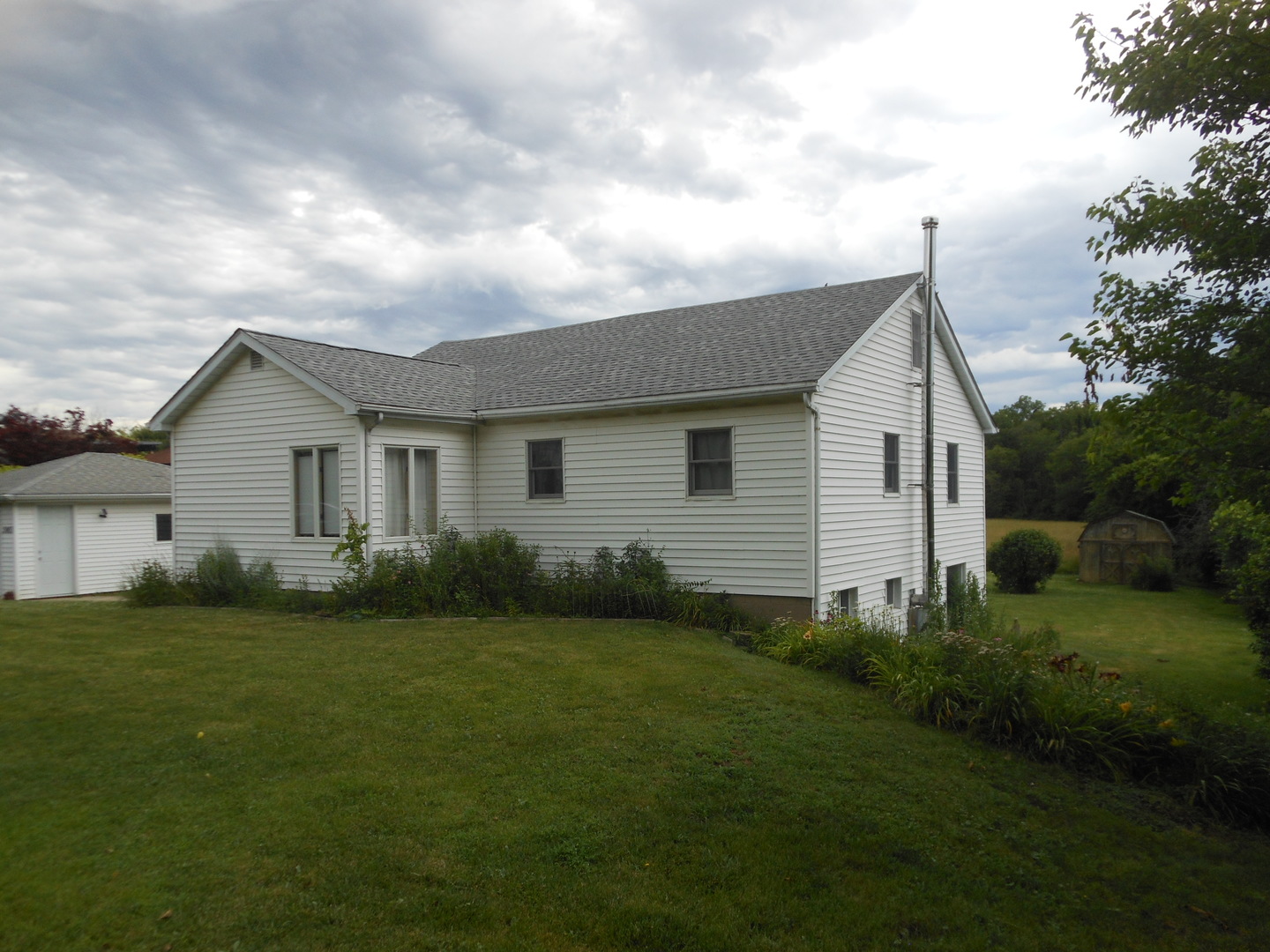 15003 High Road Lockport, IL 60441 - Photo 1 of 30 a view of a house with backyard