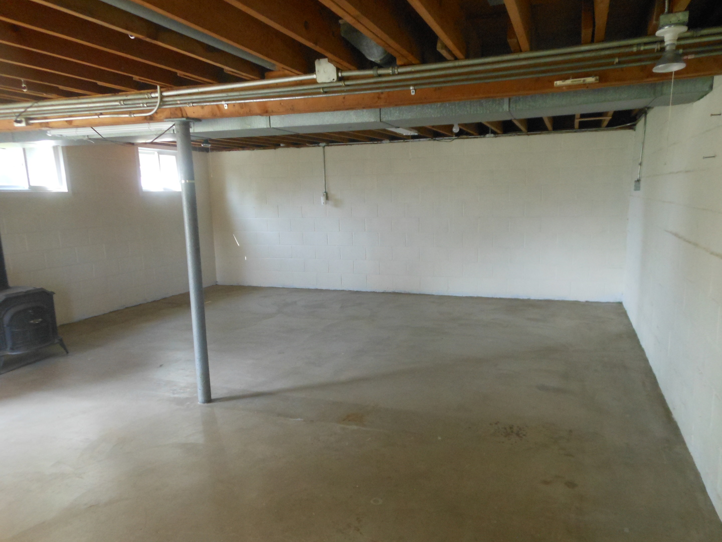 15003 High Road Lockport, IL 60441 - Photo 22 of 30 a view of room