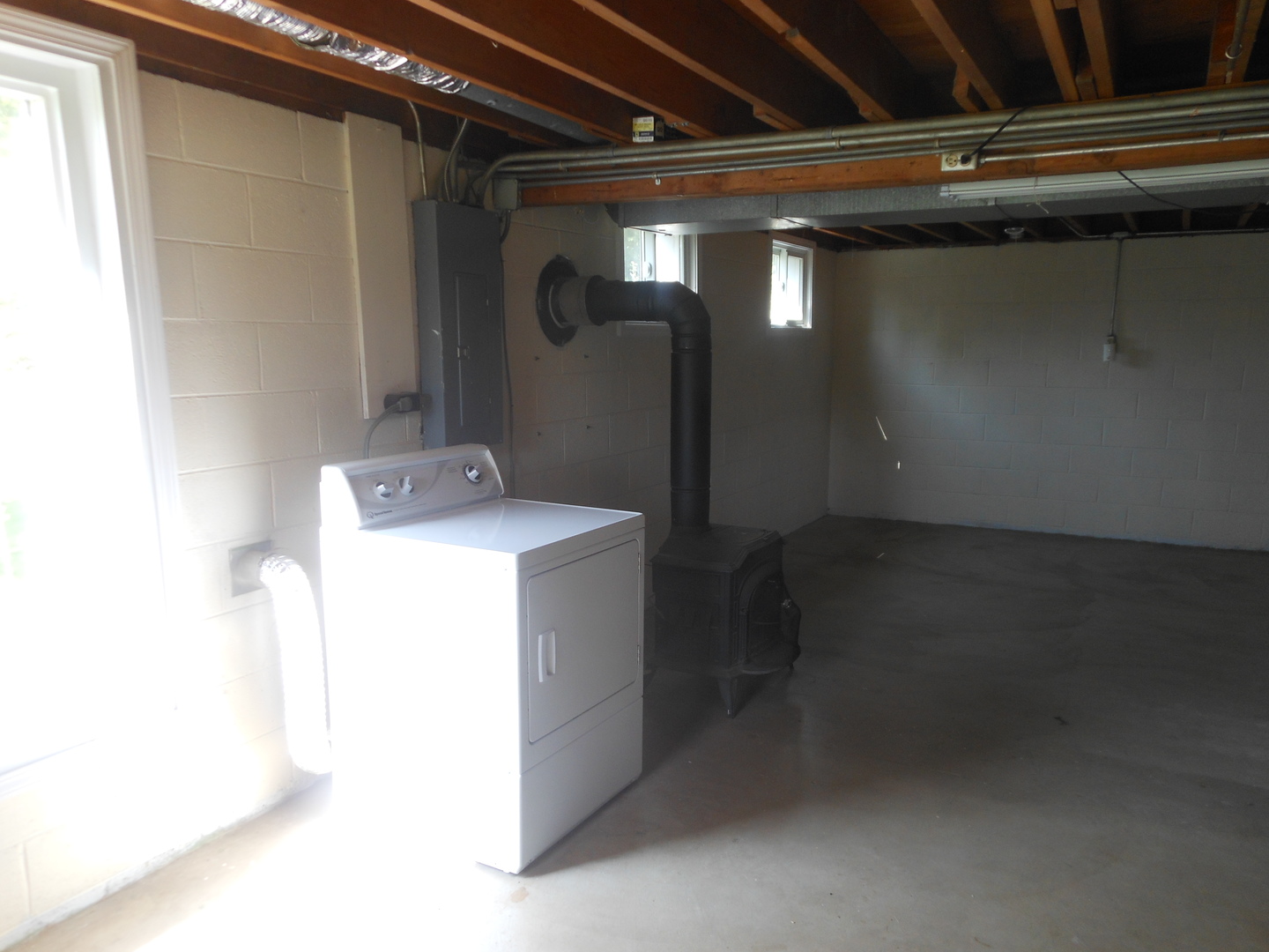 15003 High Road Lockport, IL 60441 - Photo 24 of 30 a utility room with dryer and washer